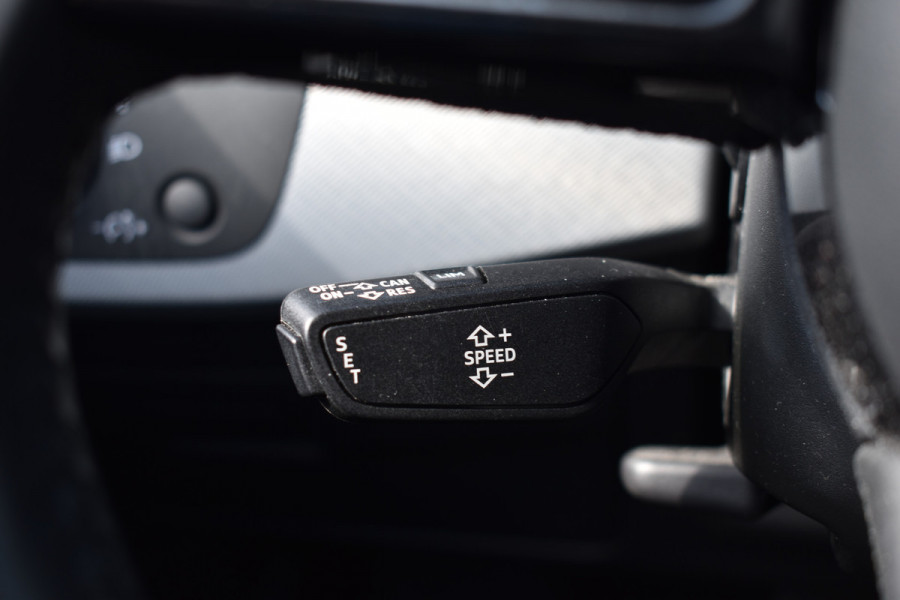 Audi A4 Avant 35 TFSI 2.0 150PK S-TRONIC SPORT EDITION NAVI/PDC/LED