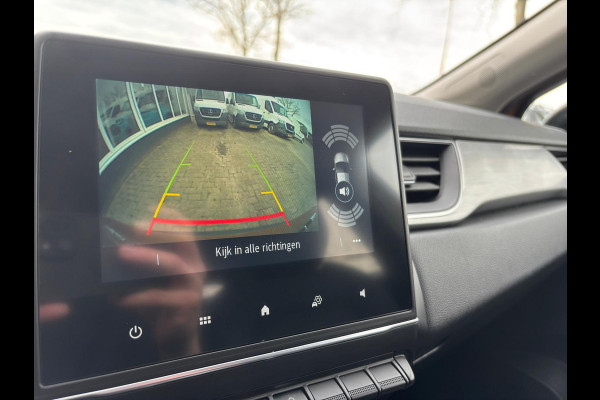 Renault Captur 1.3 TCe 130 Intens | Sfeerverlichting | Automaat | Parkeer camera | Keyless