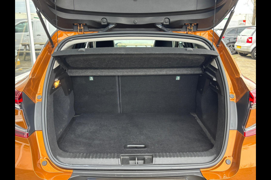 Renault Captur 1.3 TCe 130 Intens | Sfeerverlichting | Automaat | Parkeer camera | Keyless