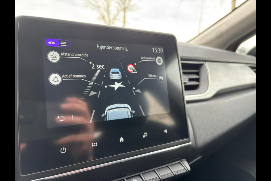 Renault Captur 1.3 TCe 130 Intens | Sfeerverlichting | Automaat | Parkeer camera | Keyless