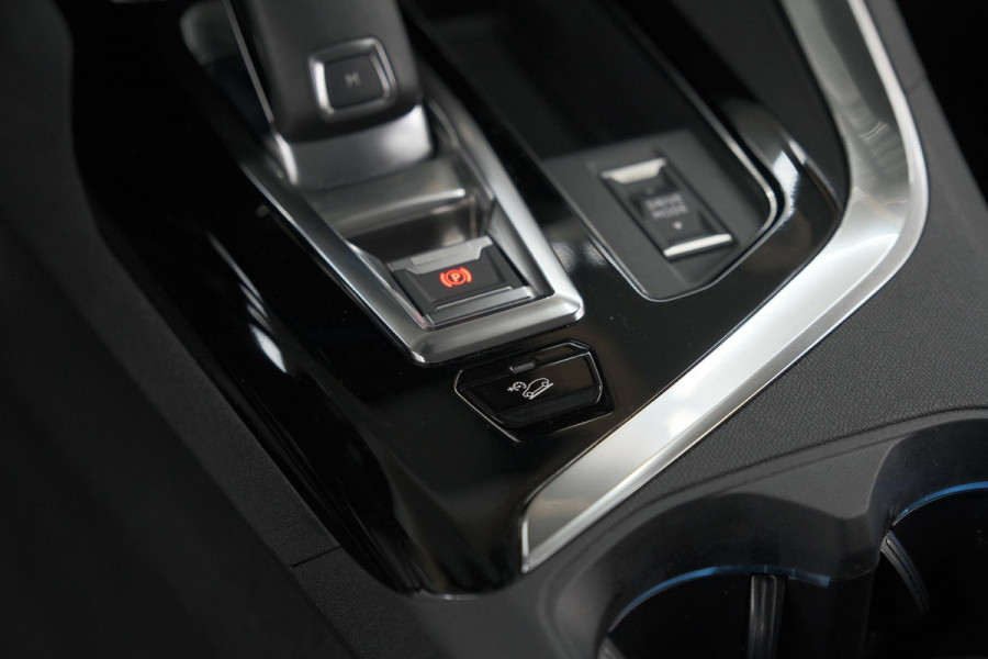 Peugeot 3008 PureTech 130 EAT8 Allure | Camera | Adaptieve Cruise Control | Elektrische Kofferklep
