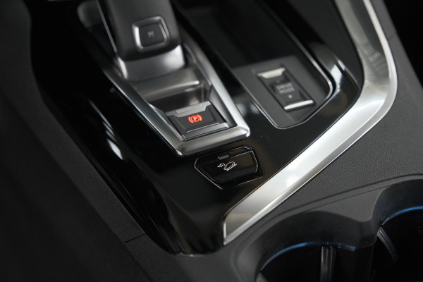 Peugeot 3008 PureTech 130 EAT8 Allure | Camera | Adaptieve Cruise Control | Elektrische Kofferklep