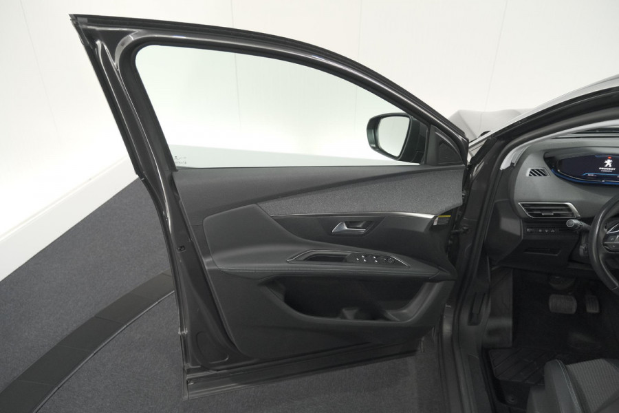 Peugeot 3008 PureTech 130 EAT8 Allure | Camera | Adaptieve Cruise Control | Elektrische Kofferklep