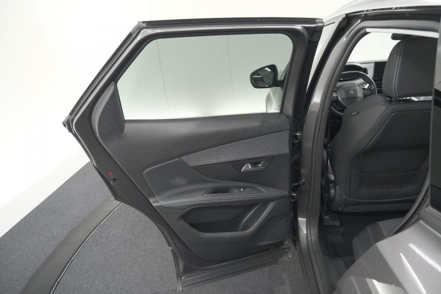 Peugeot 3008 PureTech 130 EAT8 Allure | Camera | Adaptieve Cruise Control | Elektrische Kofferklep