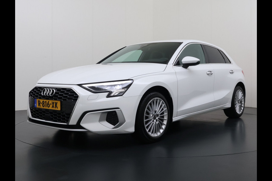 Audi A3 Sportback 30TFSI AUT-7 Adaptive-Cruise Navi Apple Carplay Android Sportstoelen LED-v+a PDC m.Hybrid Ecc Advanced Edition S-Troni Privacy Glas Lmv Led DAB Wifi Regensensor Rijstrooksensor Virtual Cockpit 1e Eigenaar Origineel Nederlandse Auto