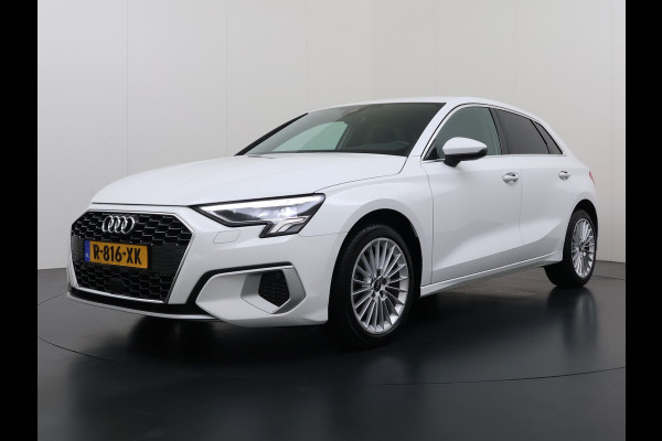 Audi A3 Sportback 30TFSI AUT-7 Adaptive-Cruise Navi Apple Carplay Android Sportstoelen LED-v+a PDC m.Hybrid Ecc Advanced Edition S-Troni Privacy Glas Lmv Led DAB Wifi Regensensor Rijstrooksensor Virtual Cockpit 1e Eigenaar Origineel Nederlandse Auto
