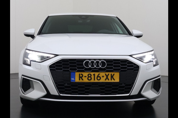 Audi A3 Sportback 30TFSI AUT-7 Adaptive-Cruise Navi Apple Carplay Android Sportstoelen LED-v+a PDC m.Hybrid Ecc Advanced Edition S-Troni Privacy Glas Lmv Led DAB Wifi Regensensor Rijstrooksensor Virtual Cockpit 1e Eigenaar Origineel Nederlandse Auto