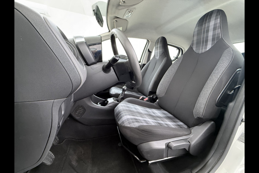 Peugeot 108 1.0 e-VTi 5Drs Airco Bluetooth Carkit Elek.Ramen Pack Premium Active Centrale vergrendeling Afstandsbediend Isofix Led USB ESP Origineel Nederlandse Auto