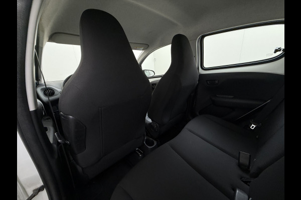 Peugeot 108 1.0 e-VTi 5Drs Airco Bluetooth Carkit Elek.Ramen Pack Premium Active Centrale vergrendeling Afstandsbediend Isofix Led USB ESP Origineel Nederlandse Auto