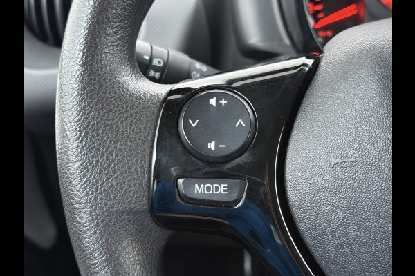 Peugeot 108 1.0 e-VTi 5Drs Airco Bluetooth Carkit Elek.Ramen Pack Premium Active Centrale vergrendeling Afstandsbediend Isofix Led USB ESP Origineel Nederlandse Auto