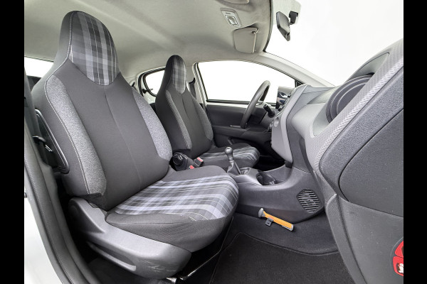 Peugeot 108 1.0 e-VTi 5Drs Airco Bluetooth Carkit Elek.Ramen Pack Premium Active Centrale vergrendeling Afstandsbediend Isofix Led USB ESP Origineel Nederlandse Auto