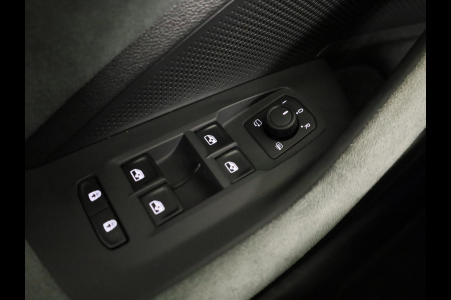 Škoda Superb Combi 1.5 TSI MHEV Business Edition 150pk | Navigatie | Premium Audio | 360° Camera |