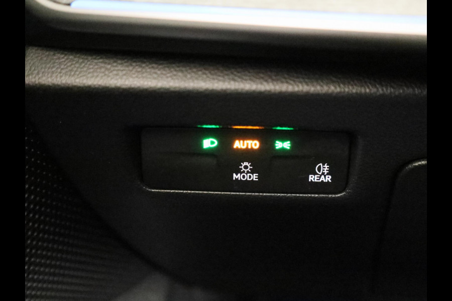 Škoda Superb Combi 1.5 TSI MHEV Business Edition 150pk | Navigatie | Premium Audio | 360° Camera |