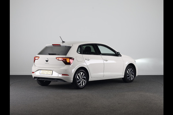Volkswagen Polo 1.0 TSI Life Edition | Achteruitrijcamera | Airco | Navigatie | Apple carplay & android auto |