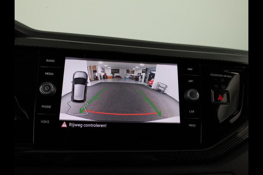 Volkswagen Polo 1.0 TSI Life Edition | Achteruitrijcamera | Airco | Navigatie | Apple carplay & android auto |