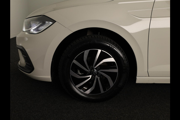 Volkswagen Polo 1.0 TSI Life Edition | Achteruitrijcamera | Airco | Navigatie | Apple carplay & android auto |