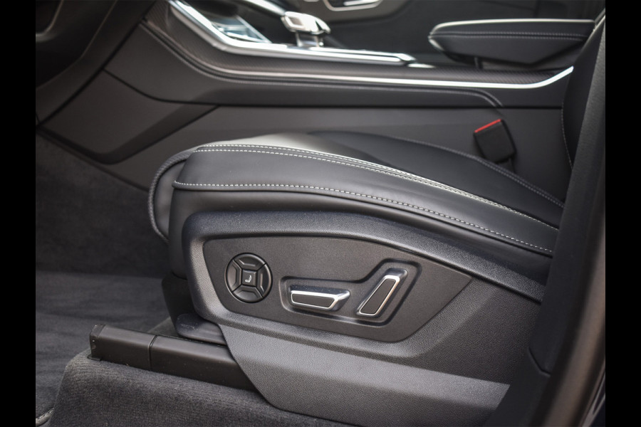 Audi Q8 60 TFSI e quattro Pro Line S Competition | B&O advanced | Audi exclusive | 5 jaar garantie | Panoramadak | massage stoelen | 4 wiel besturing | Alcantara hemel | Soft-close | Elektr. Trekhaak | Achteras besturing | Oled achterlichte