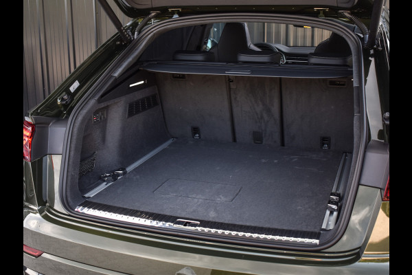 Audi Q8 60 TFSI e quattro Pro Line S Competition | B&O advanced | Audi exclusive | 5 jaar garantie | Panoramadak | massage stoelen | 4 wiel besturing | Alcantara hemel | Soft-close | Elektr. Trekhaak | Achteras besturing | Oled achterlichte