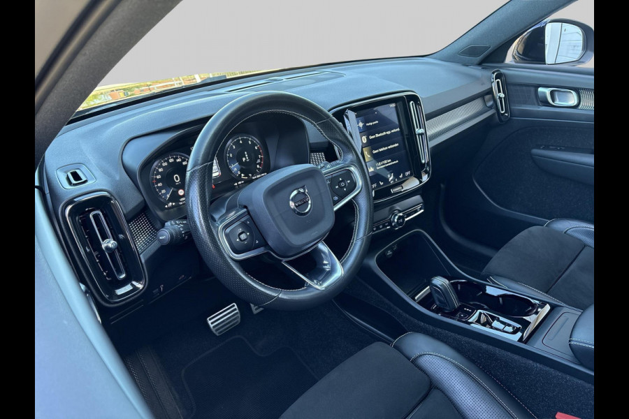Volvo XC40 1.5 T2 R-Design | Panorama dak | Half leder