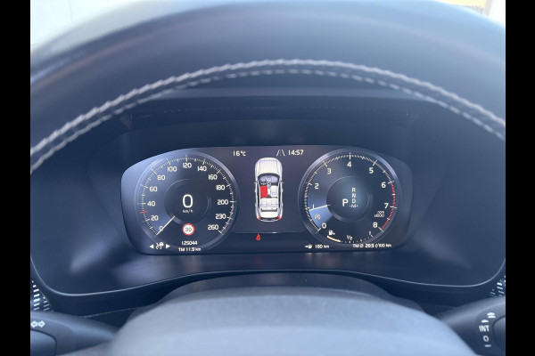 Volvo XC40 1.5 T2 R-Design | Panorama dak | Half leder