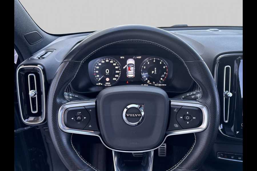 Volvo XC40 1.5 T2 R-Design | Panorama dak | Half leder
