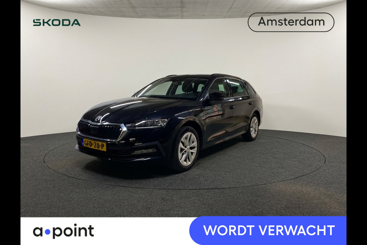 Škoda Octavia Combi 1.4 TSI iV PHEV Business Edition 204 pk Automaat (DSG) | Verlengde garantie | Navigatie | Trekhaak (wegklapbaar) | Parkeersensoren | Adaptieve cruise control | Stoelverwarming |