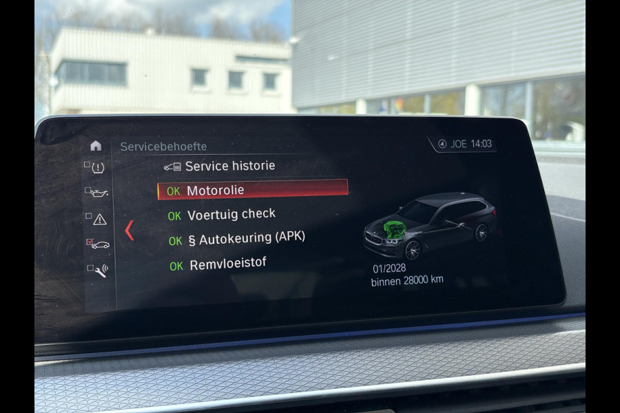 BMW 5 Serie Touring 520i High Executive Edition | M Pakket | Stoelverwarming | Memory | Dealer OH |