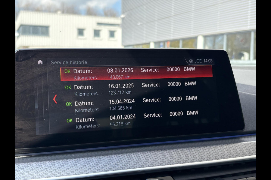 BMW 5 Serie Touring 520i High Executive Edition | M Pakket | Stoelverwarming | Memory | Dealer OH |
