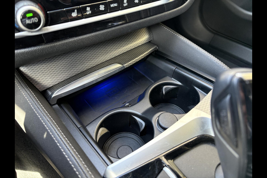 BMW 5 Serie Touring 520i High Executive Edition | M Pakket | Stoelverwarming | Memory | Dealer OH |
