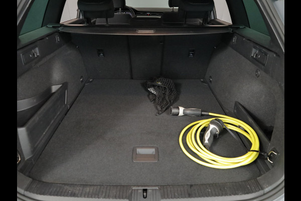 Volkswagen Passat Variant 1.4 TSI PHEV GTE Business 218PK | Camera| 17'LM-velgen |dodehoekspiegel| Alarm