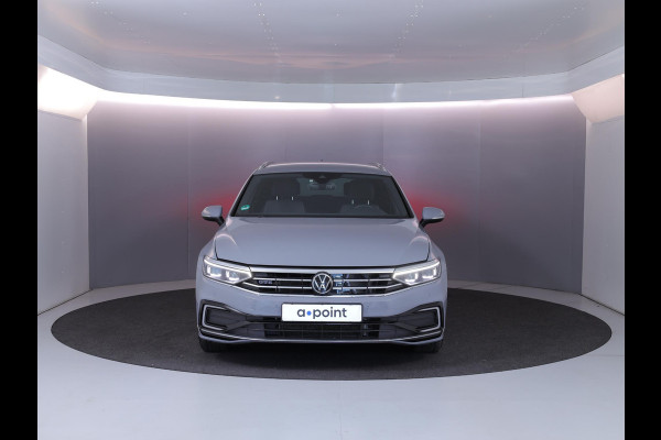 Volkswagen Passat Variant 1.4 TSI PHEV GTE Business 218PK | Camera| 17'LM-velgen |dodehoekspiegel| Alarm
