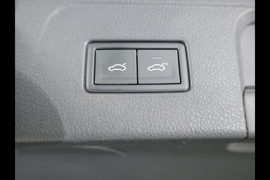 Volkswagen Passat Variant 1.4 TSI PHEV GTE Business 218PK | Camera| 17'LM-velgen |dodehoekspiegel| Alarm