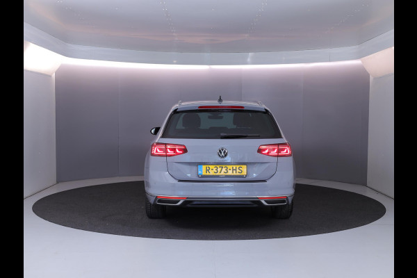 Volkswagen Passat Variant 1.4 TSI PHEV GTE Business 218PK | Camera| 17'LM-velgen |dodehoekspiegel| Alarm