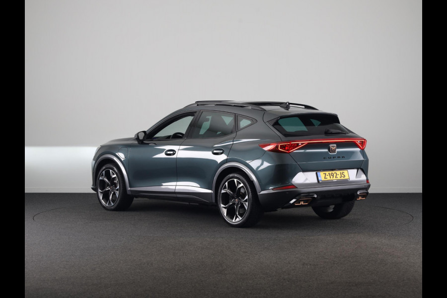 CUPRA Formentor 1.4 e-Hybrid Performance 245pk | Komt zaterdag 11 april binnen | Panoramadak | 19 inch Lichtmetalen velgen | Dode hoek detectie | Adaptieve cruise controle