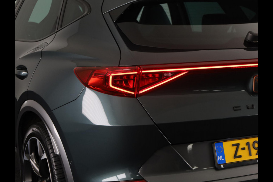 CUPRA Formentor 1.4 e-Hybrid Performance 245pk | Komt zaterdag 11 april binnen | Panoramadak | 19 inch Lichtmetalen velgen | Dode hoek detectie | Adaptieve cruise controle