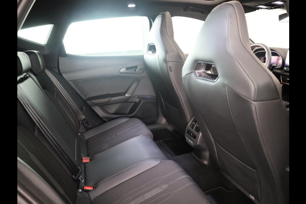 CUPRA Formentor 1.4 e-Hybrid Performance 245pk | Komt zaterdag 11 april binnen | Panoramadak | 19 inch Lichtmetalen velgen | Dode hoek detectie | Adaptieve cruise controle