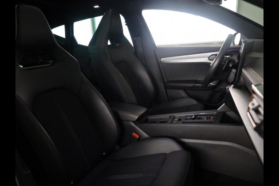 CUPRA Formentor 1.4 e-Hybrid Performance 245pk | Komt zaterdag 11 april binnen | Panoramadak | 19 inch Lichtmetalen velgen | Dode hoek detectie | Adaptieve cruise controle