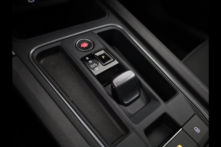 CUPRA Formentor 1.4 e-Hybrid Performance 245pk | Komt zaterdag 11 april binnen | Panoramadak | 19 inch Lichtmetalen velgen | Dode hoek detectie | Adaptieve cruise controle