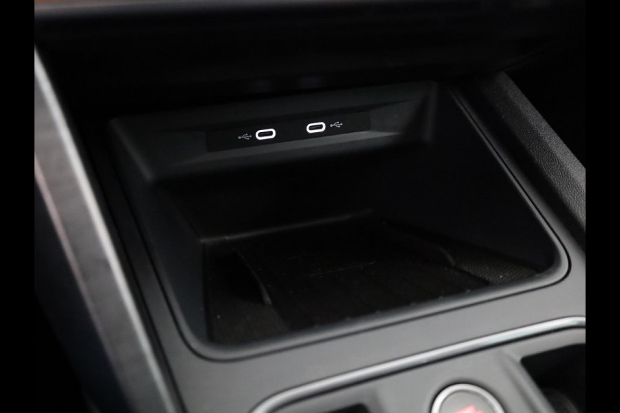 CUPRA Formentor 1.4 e-Hybrid Performance 245pk | Komt zaterdag 11 april binnen | Panoramadak | 19 inch Lichtmetalen velgen | Dode hoek detectie | Adaptieve cruise controle