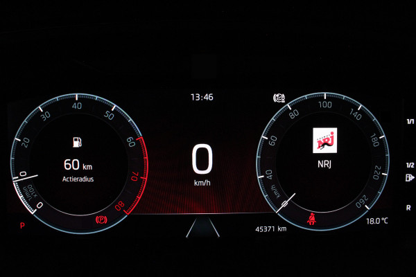 Škoda Octavia Combi 1.0 e-TSI Business > Trekhaak (zwenkbaar)/Camera/Stoelverwarming...