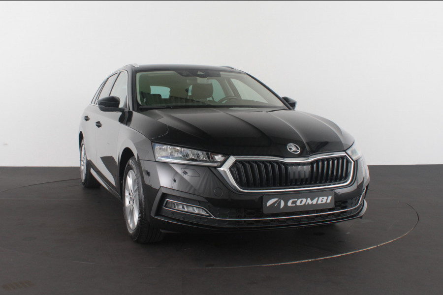 Škoda Octavia Combi 1.0 e-TSI Business > Trekhaak (zwenkbaar)/Camera/Stoelverwarming...
