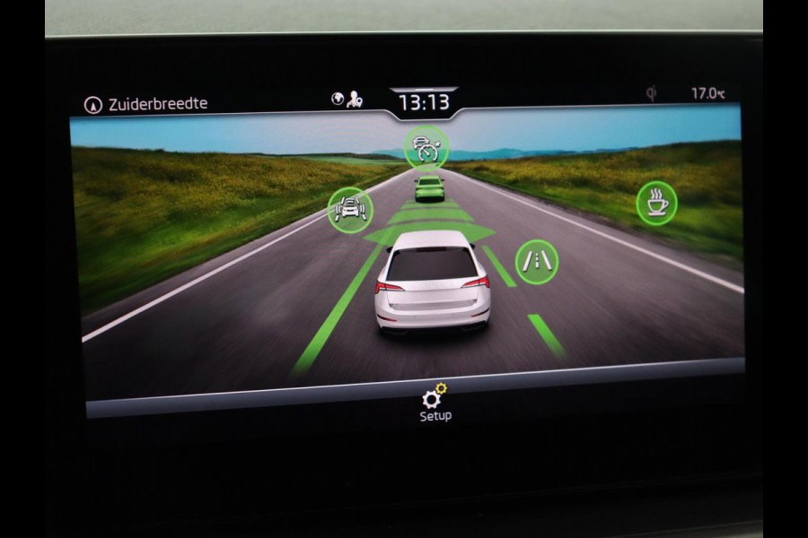 Škoda SCALA 1.0 TSI Business Edition | Panoramadak | Stoelverwarming | Adaptive cruise | Carplay | Full LED | Navigatie | Parkeerhulp | Climate control | DAB | Getint glas