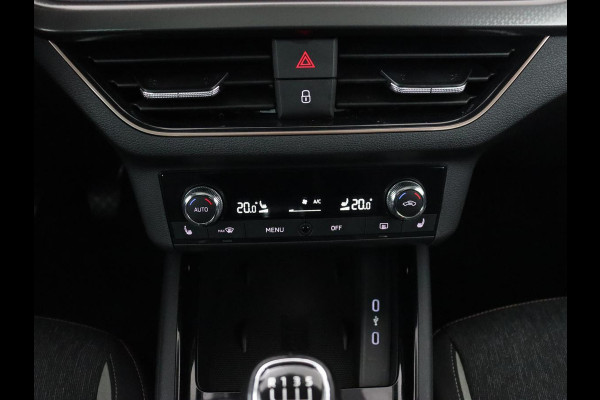Škoda SCALA 1.0 TSI Business Edition | Panoramadak | Stoelverwarming | Adaptive cruise | Carplay | Full LED | Navigatie | Parkeerhulp | Climate control | DAB | Getint glas
