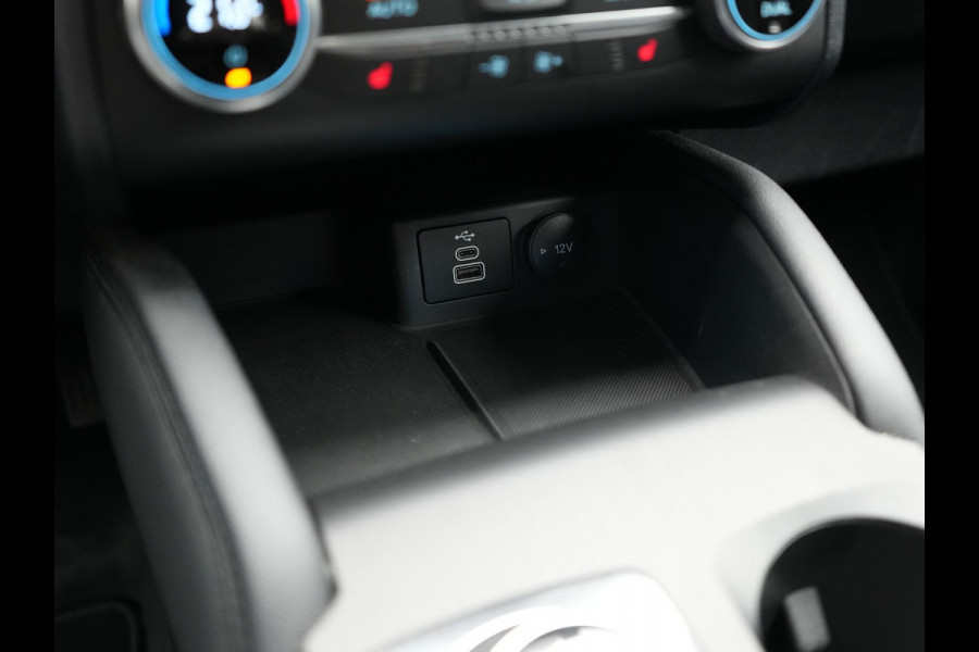 Ford Kuga 2.5 Titanium PHEV 225pk Dealer O.H. | Adaptive Cruise | 360 Camera | Voorstoelen Verwarmd | Keyless | Blis | Navigatie | DAB | Virtual | Plug In Hybrid |