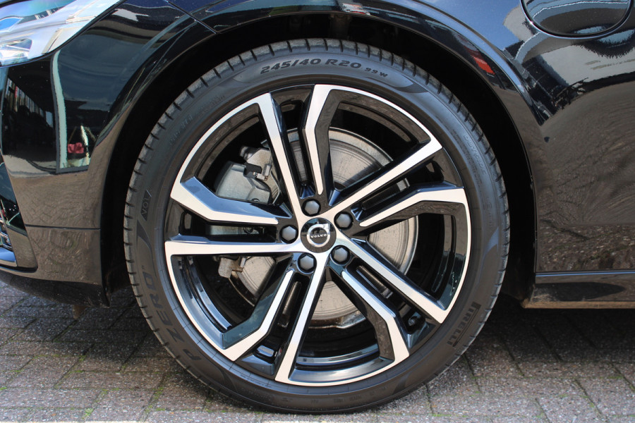 Volvo S90 2.0 T8 AWD Plus Dark | Schuifdak | Luchtvering | Long Range | Leder
