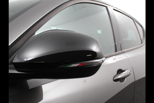 Alfa Romeo Tonale 1.3T PHEV Ti Automaat 280 PK Climate control Adaptieve cruise control Parkeersensoren achter Camera Sfeerverlichting Navigatie Apple Carplay/ Android Auto