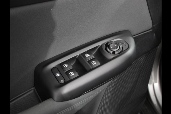 Alfa Romeo Tonale 1.3T PHEV Ti Automaat 280 PK Climate control Adaptieve cruise control Parkeersensoren achter Camera Sfeerverlichting Navigatie Apple Carplay/ Android Auto