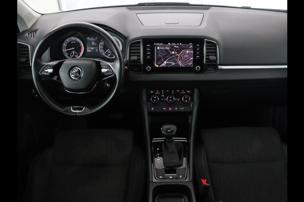 Škoda Karoq 1.5 TSI Business Edition Plus | Stoelverwarming | Trekhaak | Camera | Carplay | Navigatie | Keyless | Full LED | Verwarmde voorruit | Parkeerhulp | Climate control | DAB | Cruise control