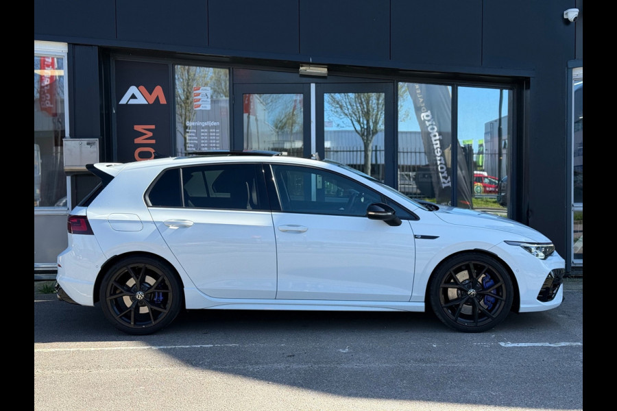Volkswagen Golf 2.0 TSI R 4Motion | Pano | Akra | HUD | Memory