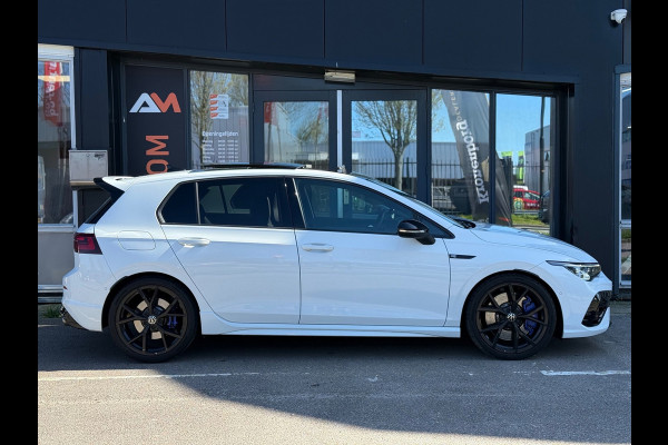 Volkswagen Golf 2.0 TSI R 4Motion | Pano | Akra | HUD | Memory